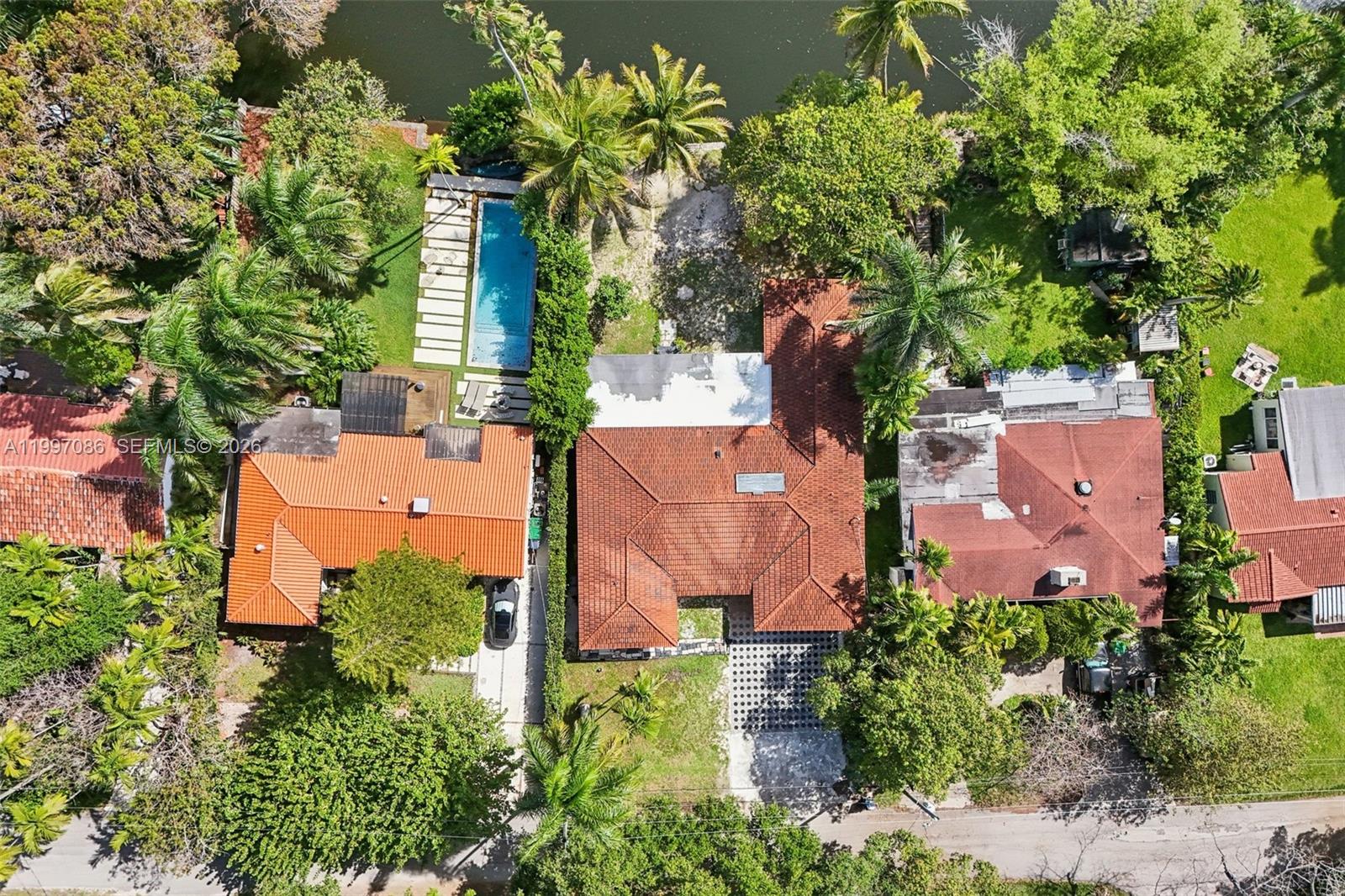 SHERWOOD FOREST - Residential