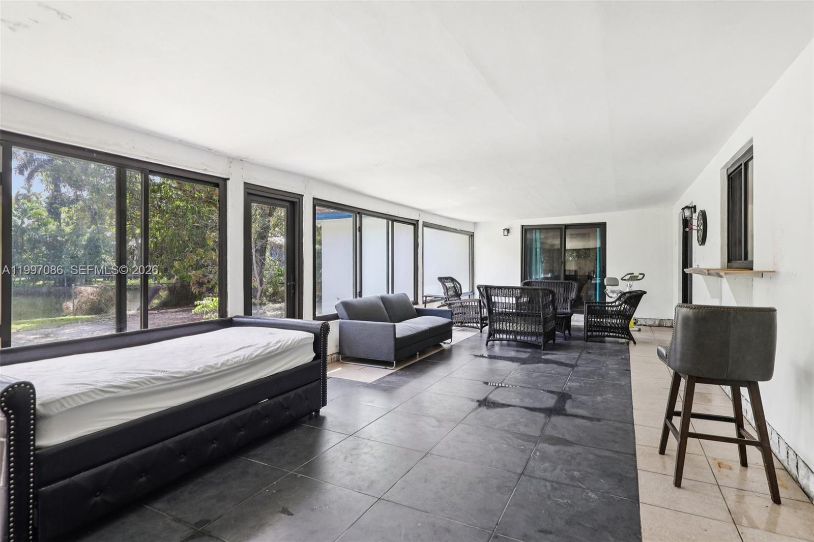 SHERWOOD FOREST - Residential