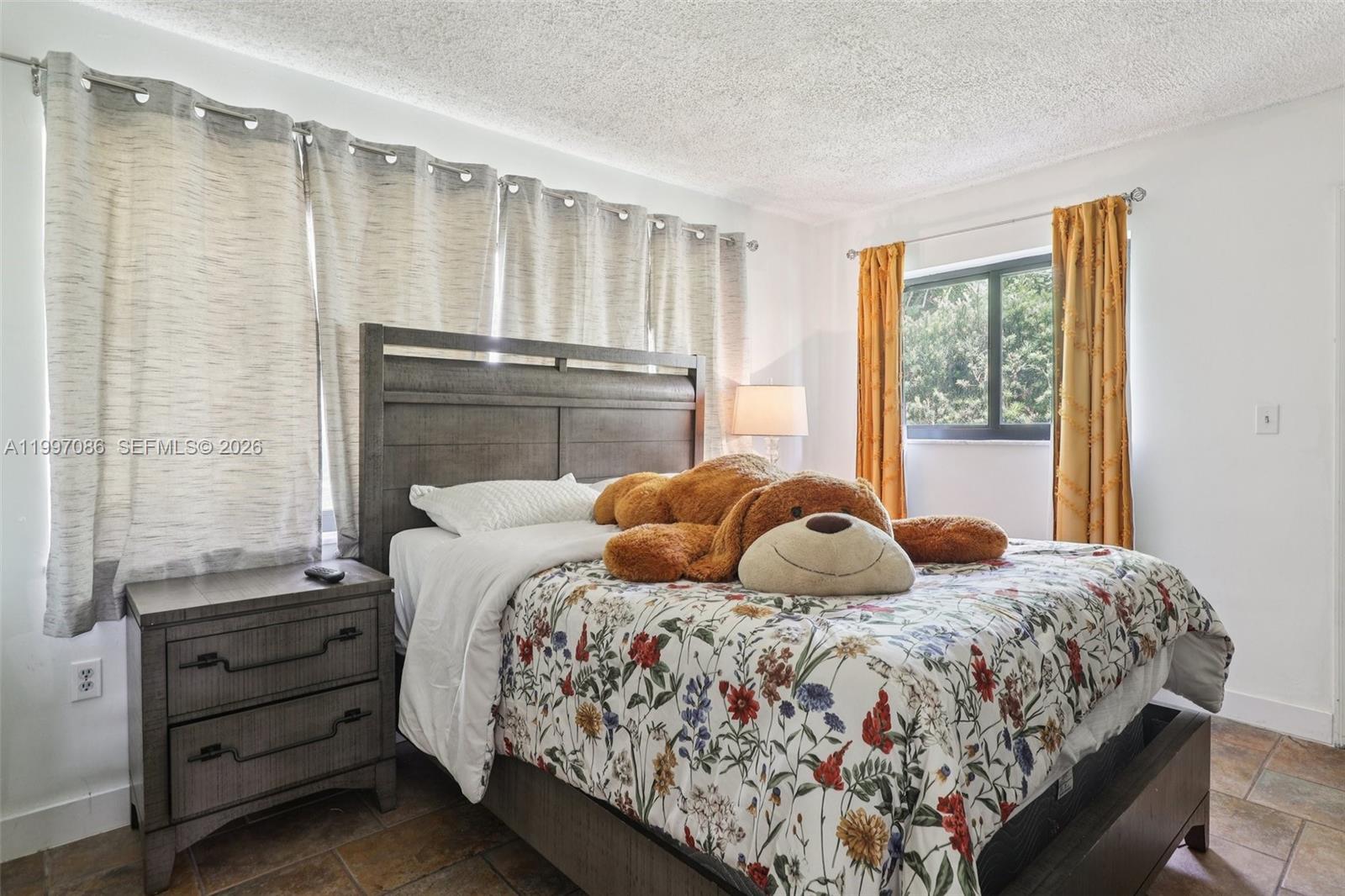 SHERWOOD FOREST - Residential