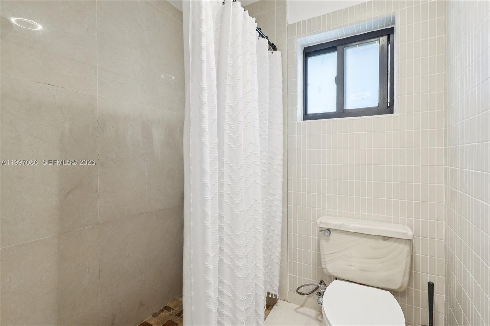 SHERWOOD FOREST - Residential