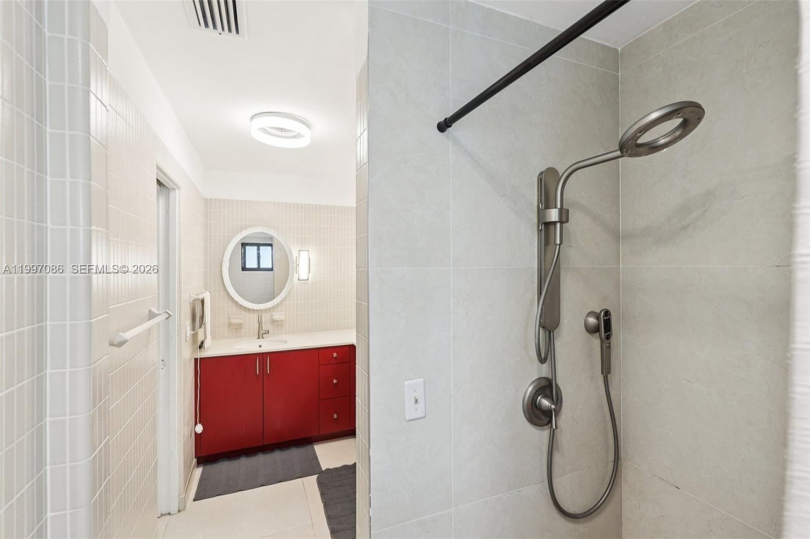 SHERWOOD FOREST - Residential