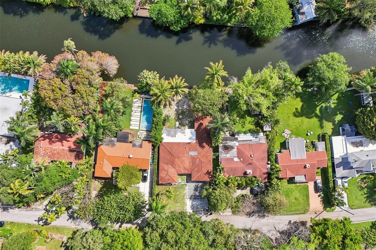 SHERWOOD FOREST - Residential