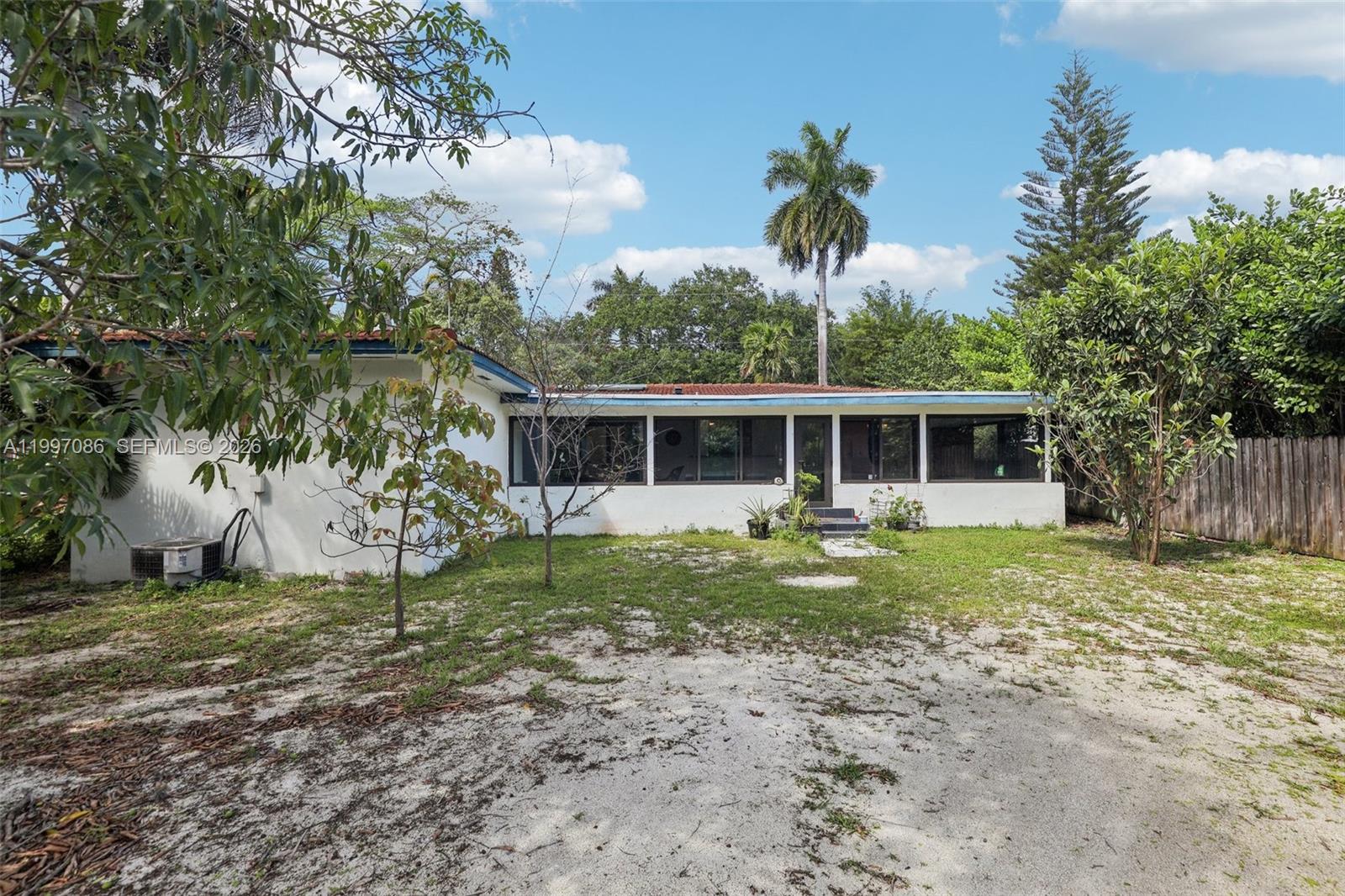 SHERWOOD FOREST - Residential