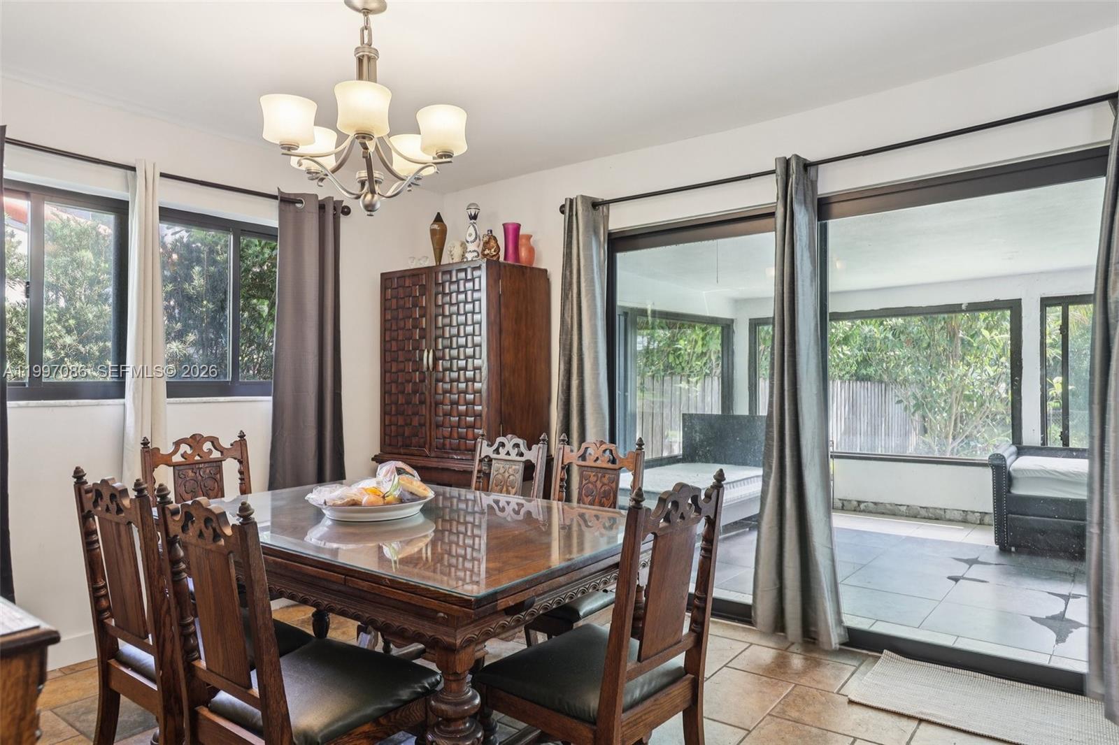 SHERWOOD FOREST - Residential