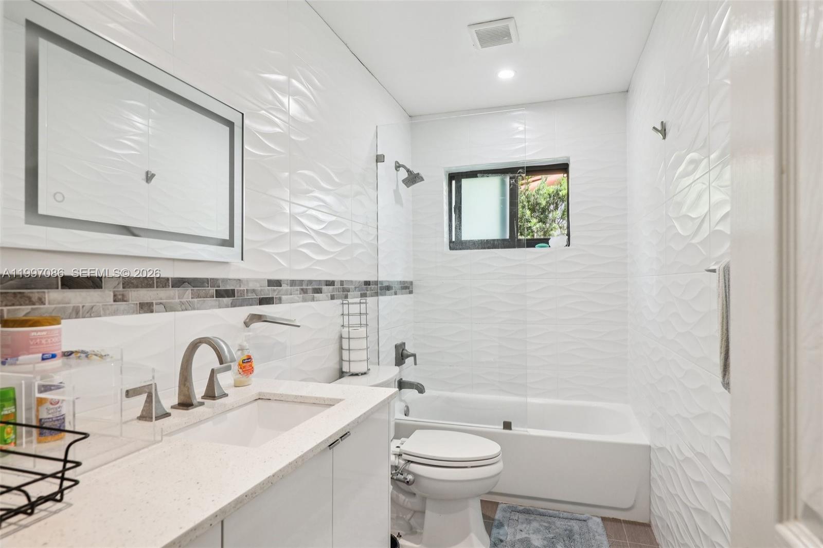 SHERWOOD FOREST - Residential