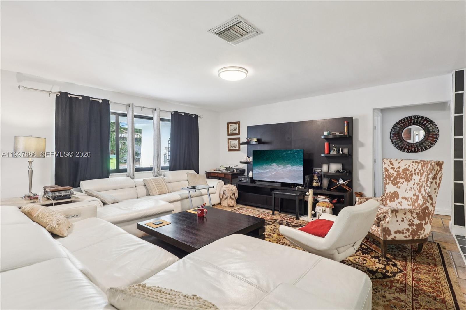 SHERWOOD FOREST - Residential