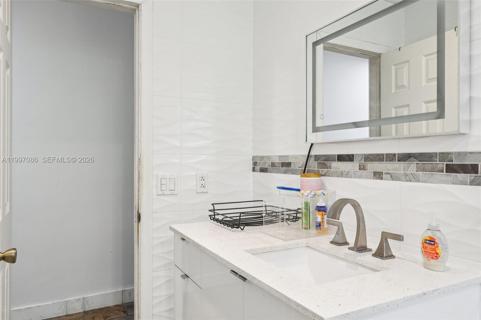 SHERWOOD FOREST - Residential