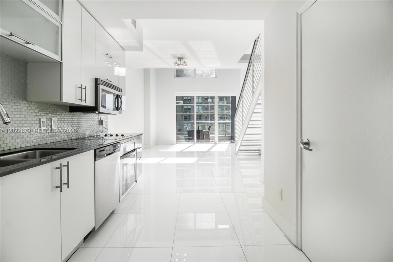 60 SW 13th St 2208