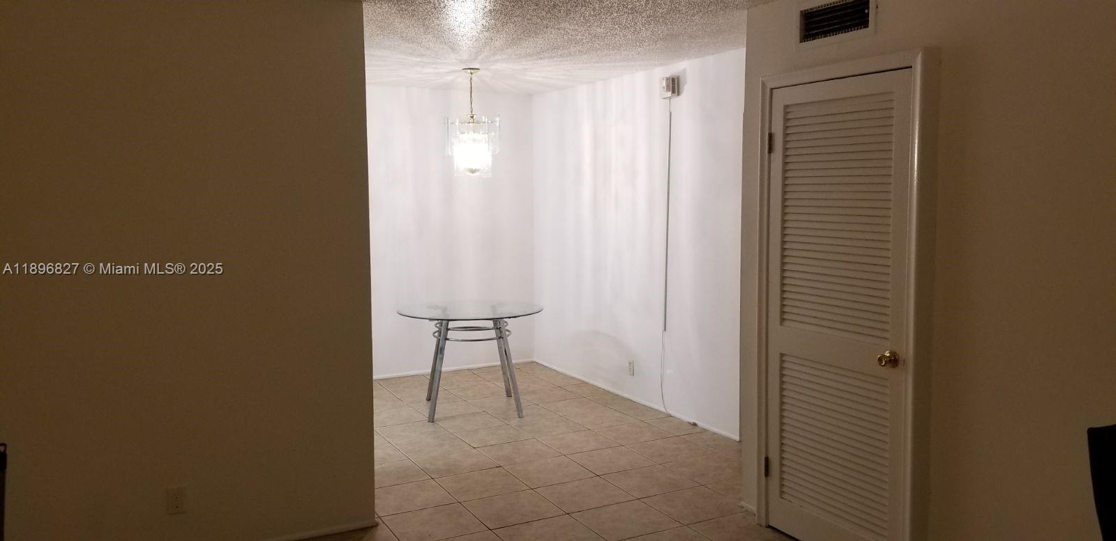 CYPRESS CREEK VILLAS - Residential Lease