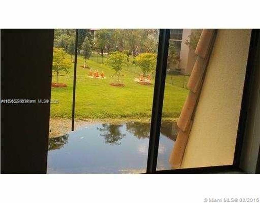 NICE APARTMENT WITH 2 BEDS 1 BATH WITH AMAZING LAKE VIEW, TILE FLOORS, GORGEOUS KITCHEN, WASHER AND DRYER INSIDE. THIS UNIT IS IN THE HEART OF CORAL SPRINGS, CENTRALLY LOCATED TO SHOPPING, GROCERY, AND HIGHWAYS.