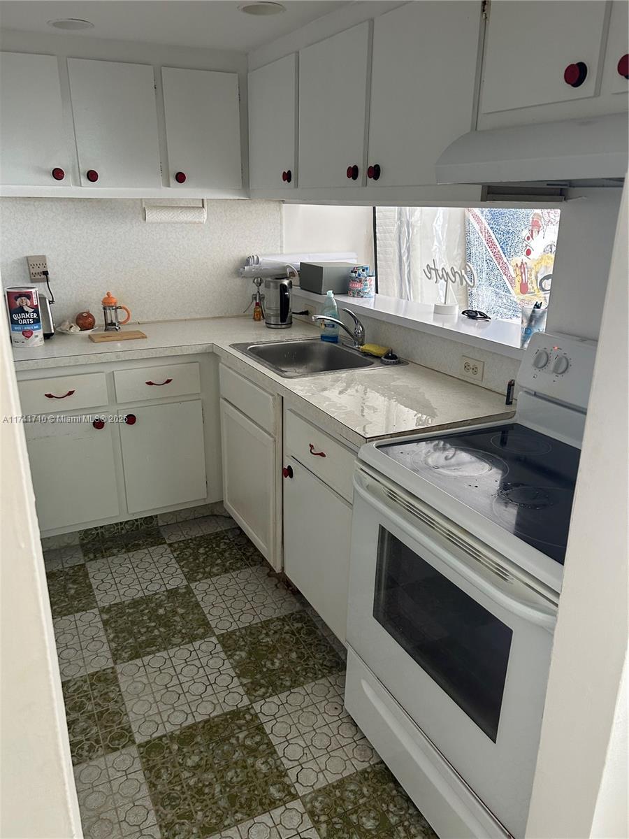 401 Ocean Dr 810