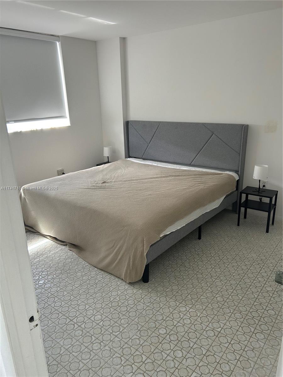 401 Ocean Dr 810