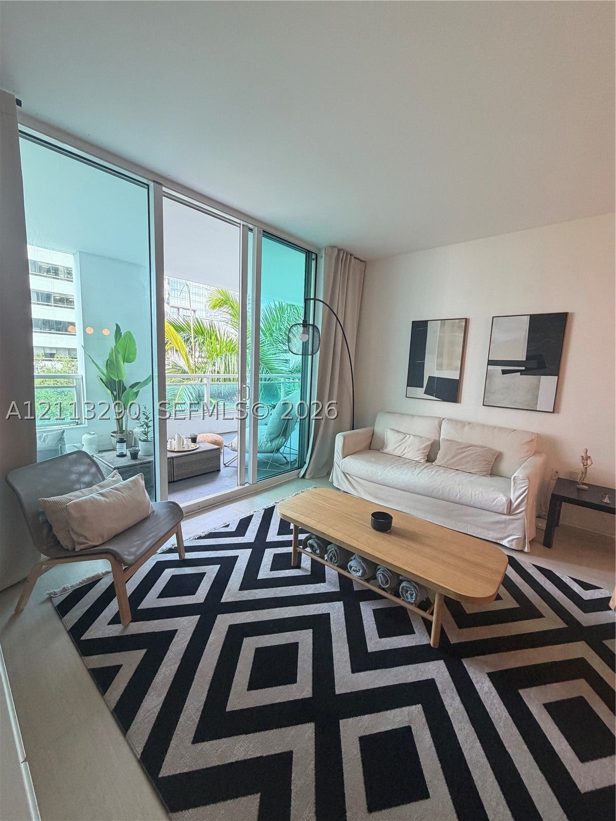 951 Brickell Ave 405