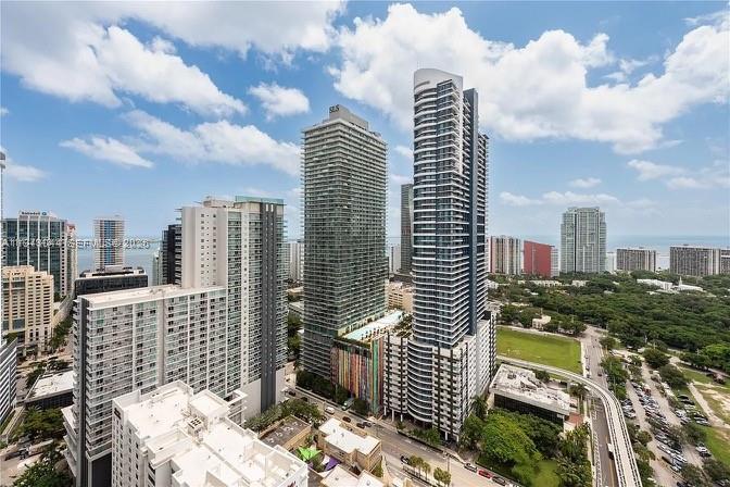 THE AXIS ON BRICKELL COND - Residential Lease
