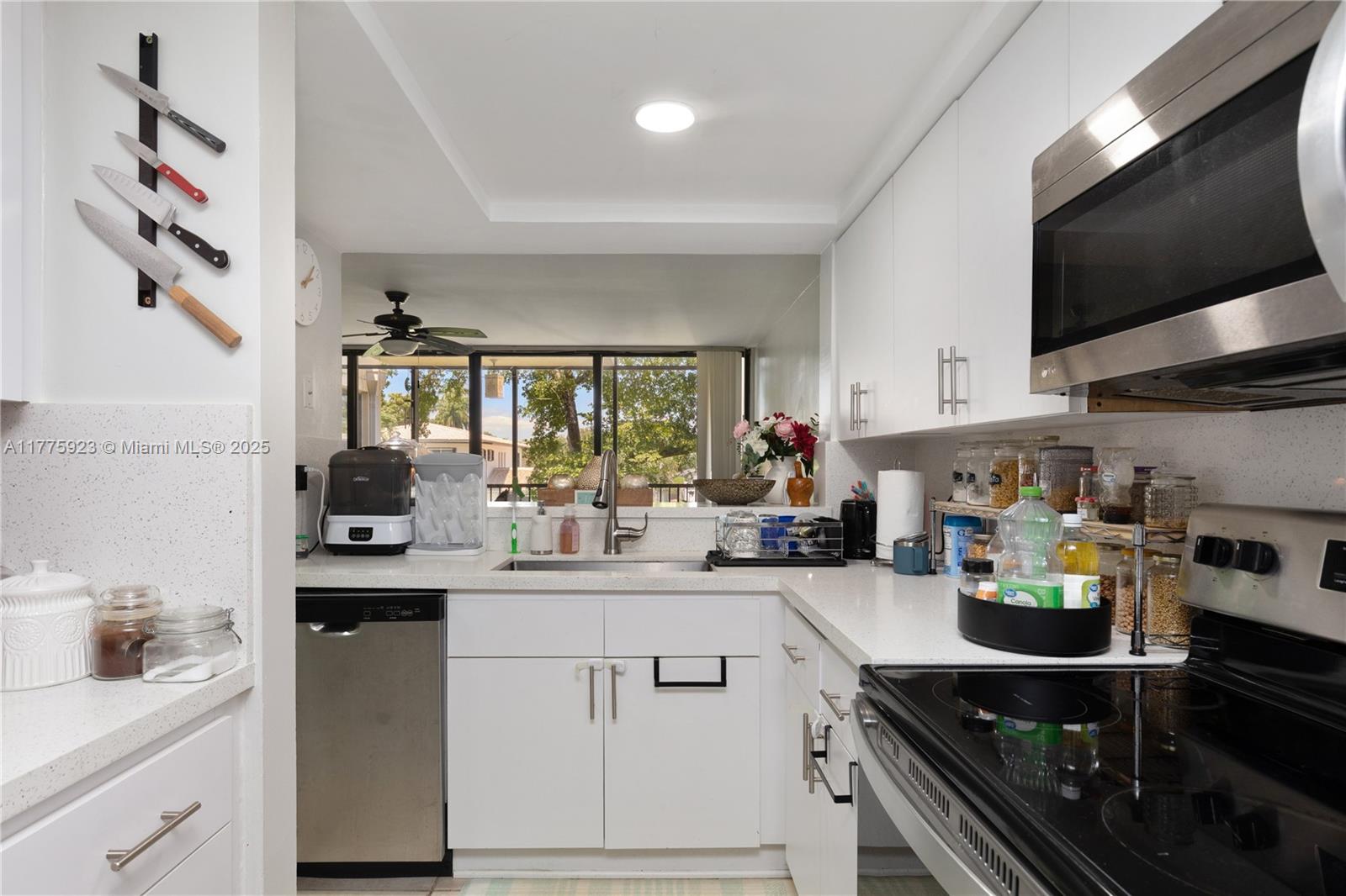 HARVEST SECTION FOUR COND - Residential