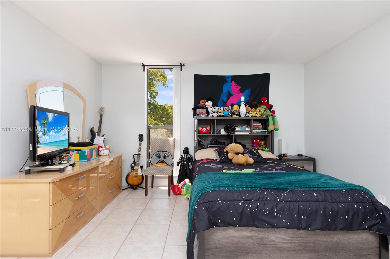 HARVEST SECTION FOUR COND - Residential