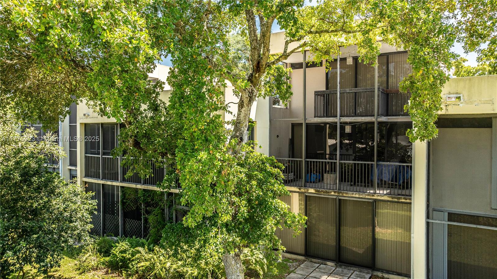 HARVEST SECTION FOUR COND - Residential