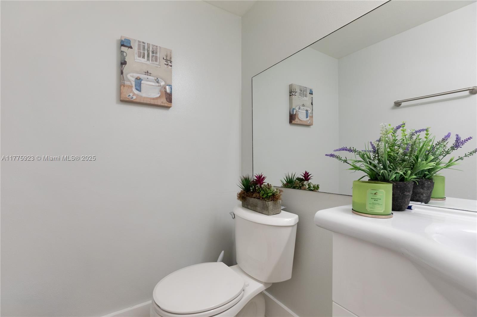 HARVEST SECTION FOUR COND - Residential