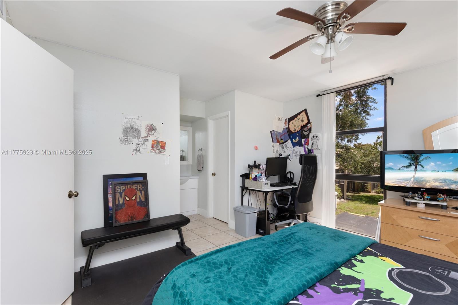 HARVEST SECTION FOUR COND - Residential