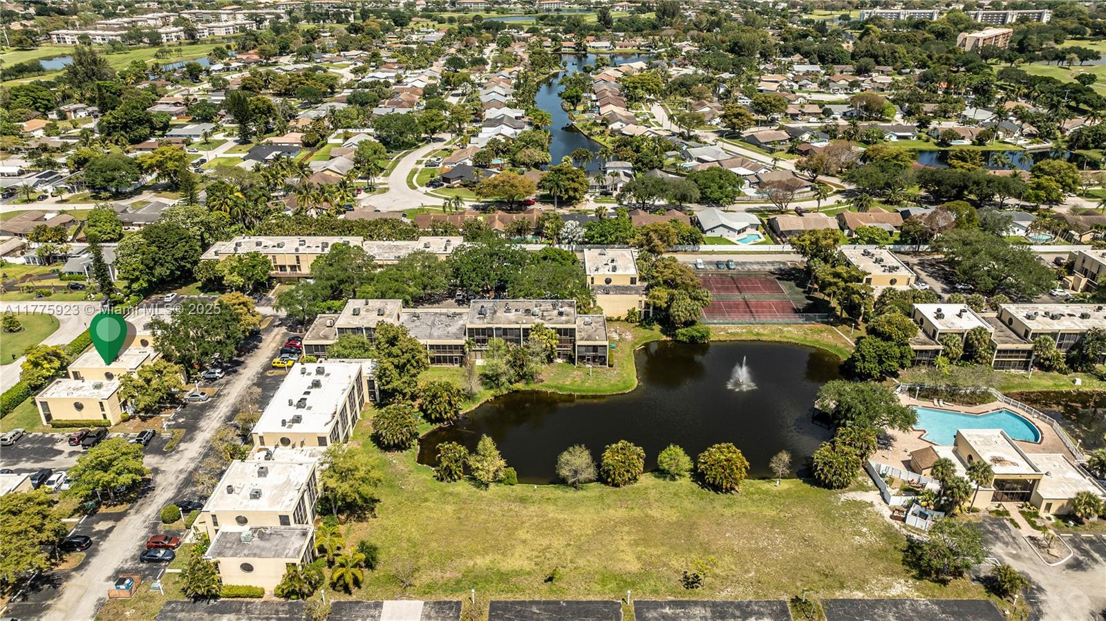HARVEST SECTION FOUR COND - Residential