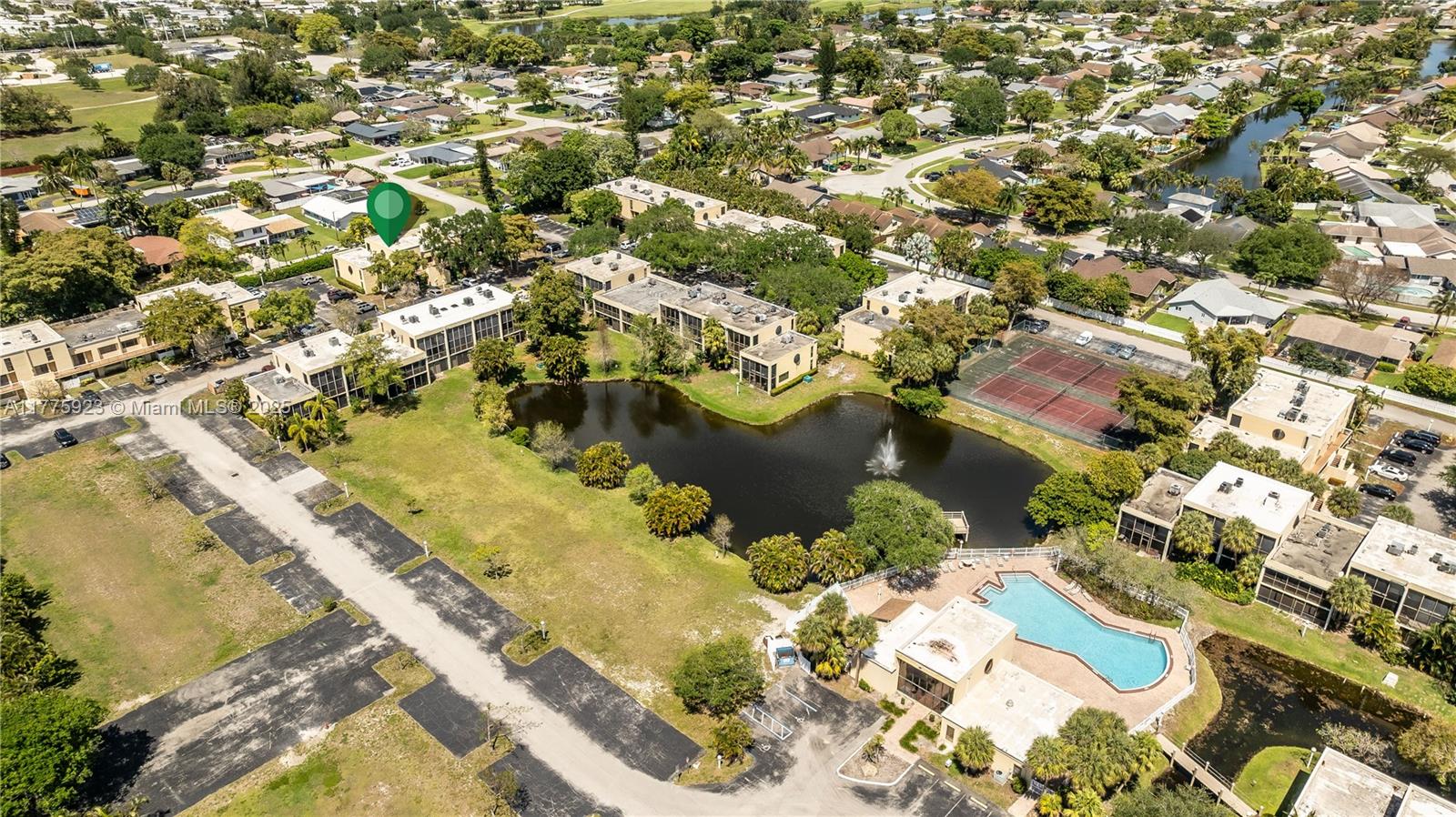 HARVEST SECTION FOUR COND - Residential