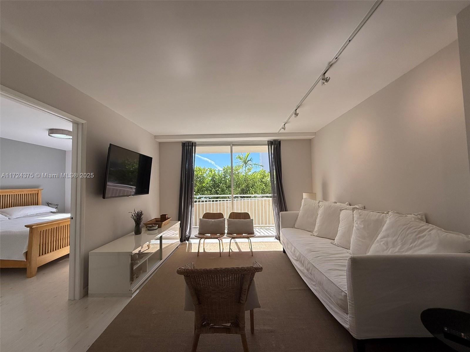 770 Claughton Island Dr 404, Miami, Broward County, Florida - 2 Bedrooms  
2 Bathrooms - 