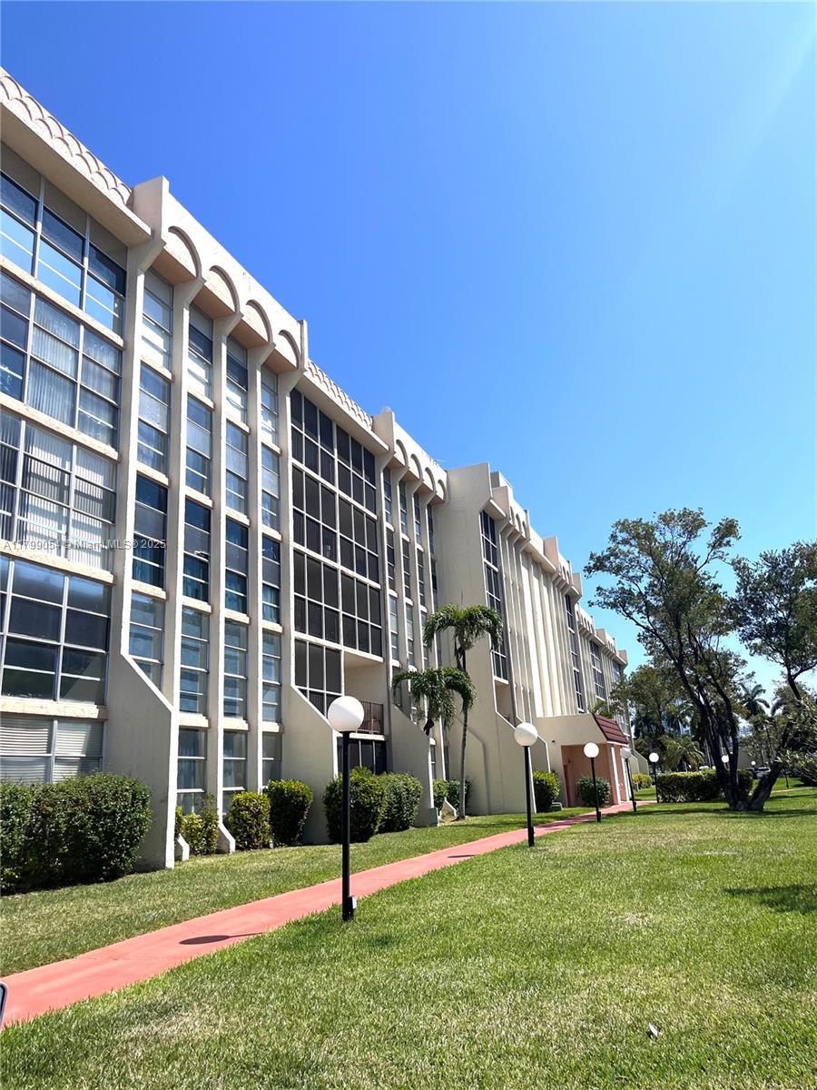 Rental Property at 851 Three Islands Blvd 505, Hallandale Beach, Broward County, Florida - Bedrooms: 1 
Bathrooms: 1  - $2,100 MO.