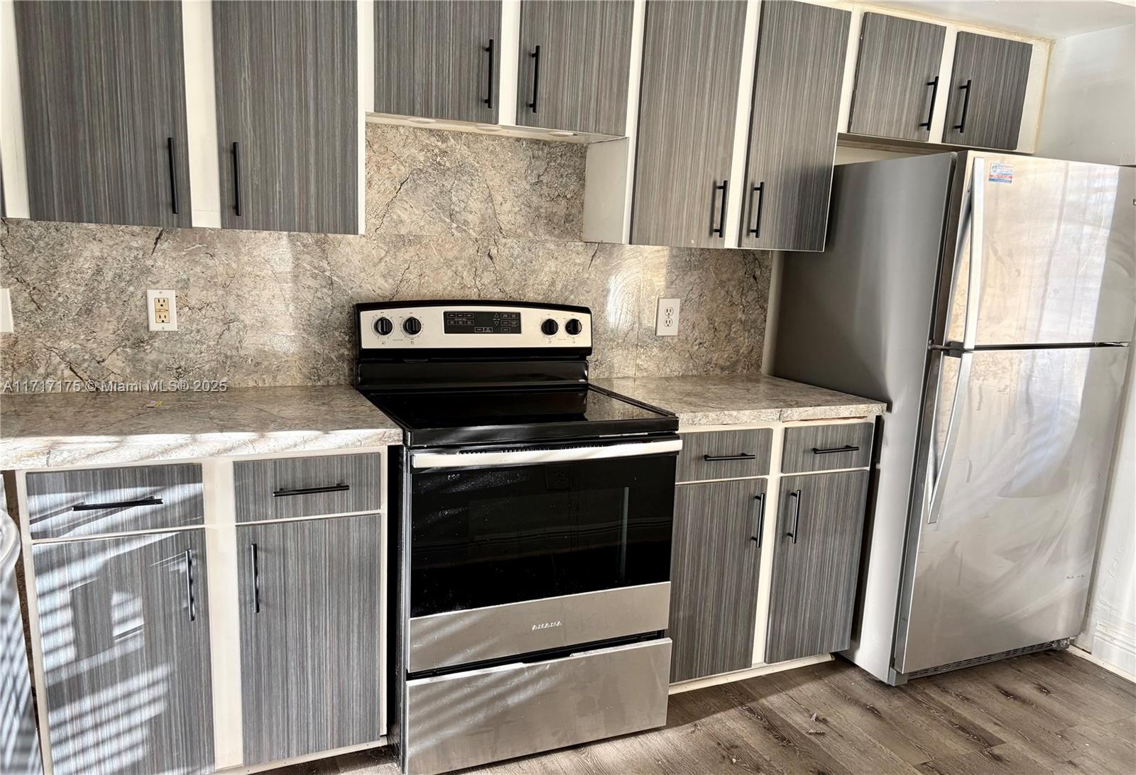 ROCK ISLAND LAND CORP - Residential