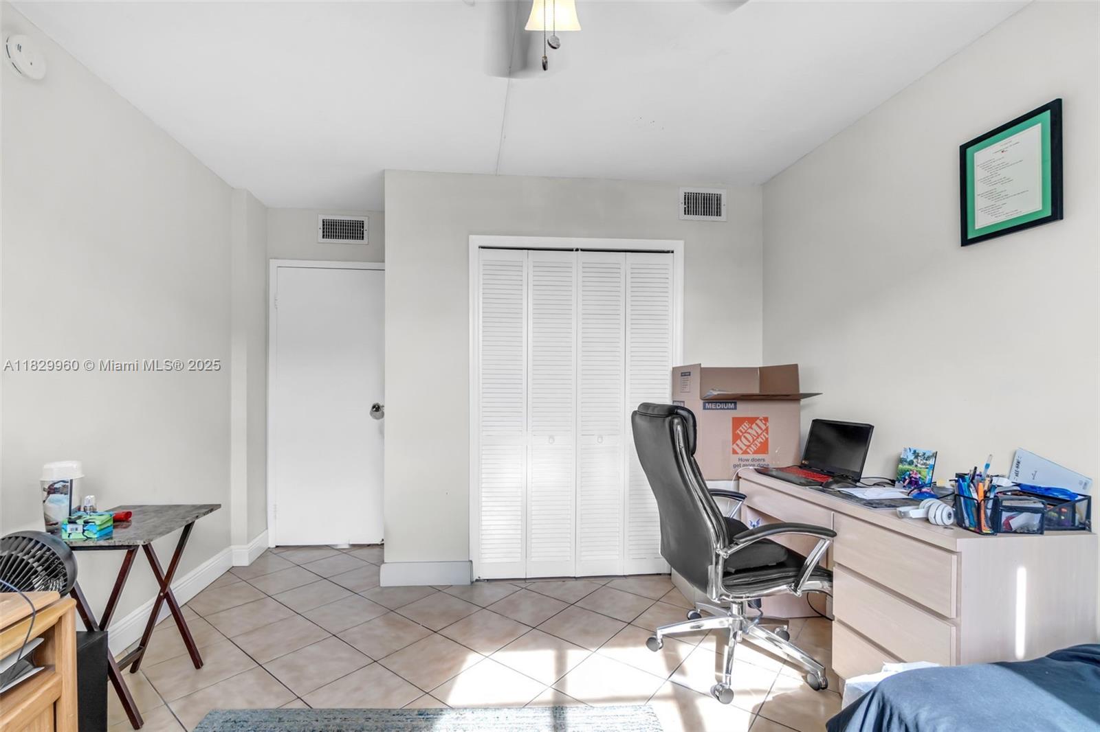 EL CONQUISTADOR NORTH CON - Residential