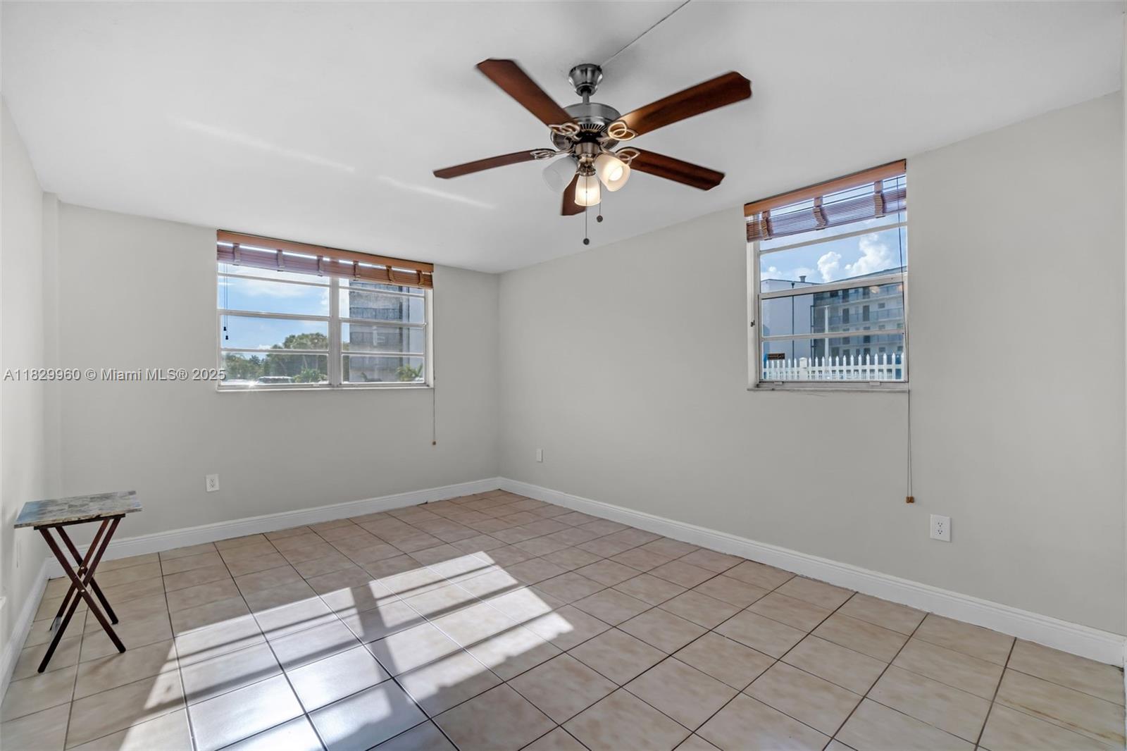 EL CONQUISTADOR NORTH CON - Residential