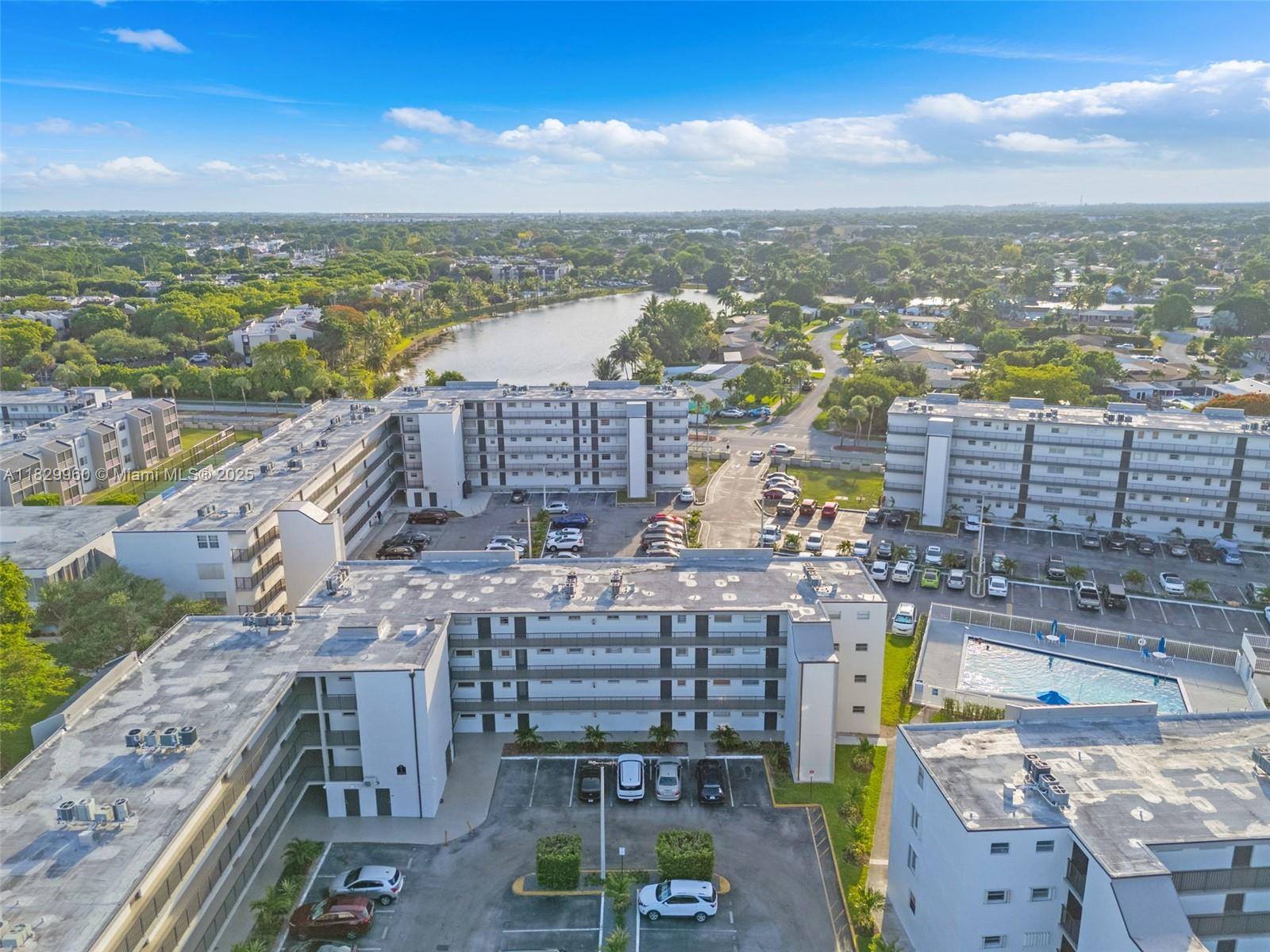 EL CONQUISTADOR NORTH CON - Residential