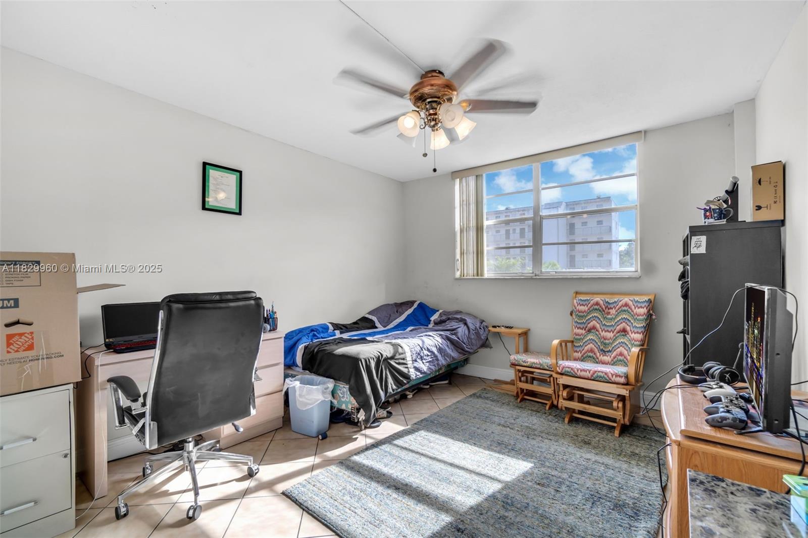 EL CONQUISTADOR NORTH CON - Residential