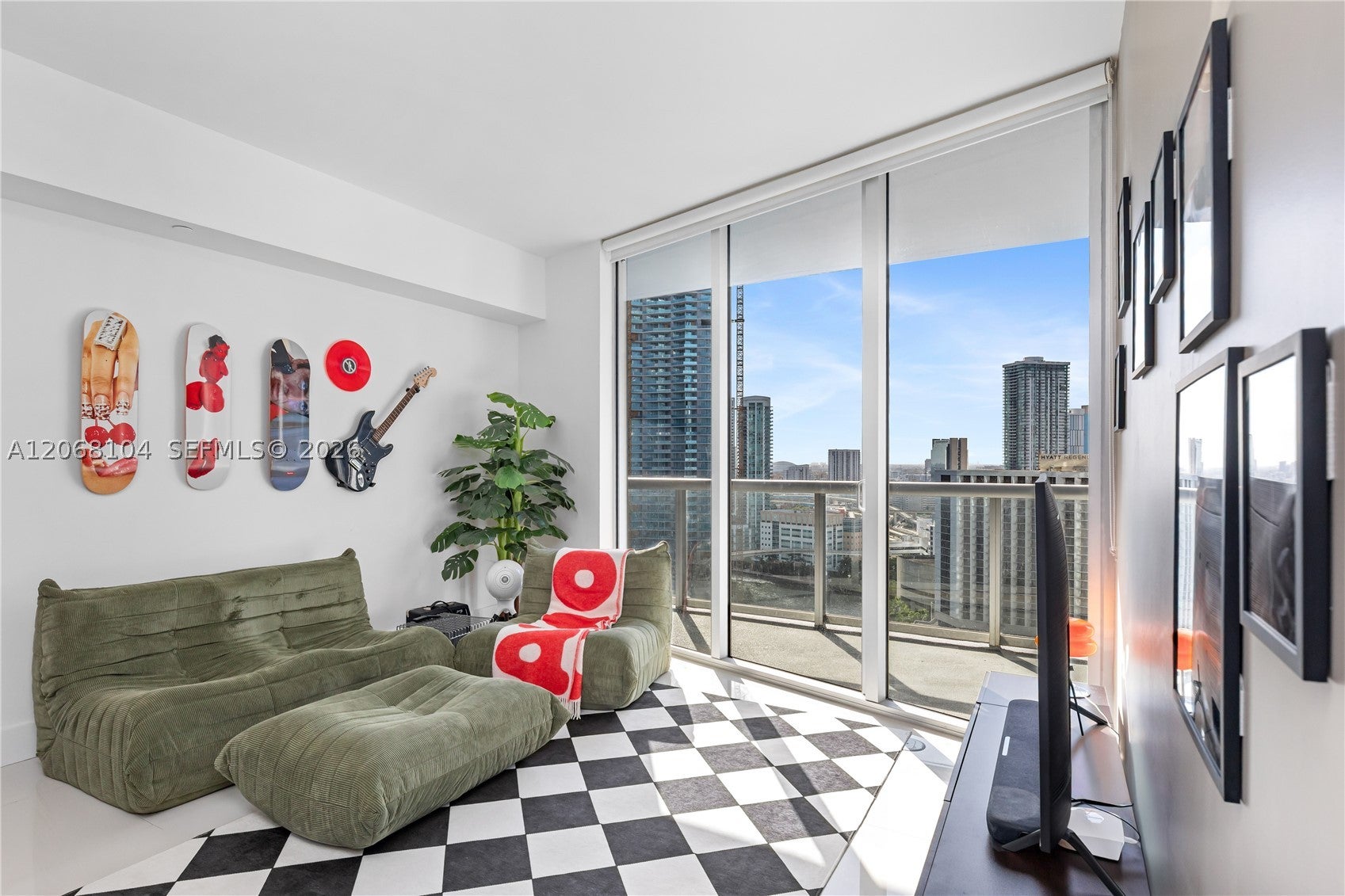 465 Brickell Ave 2504