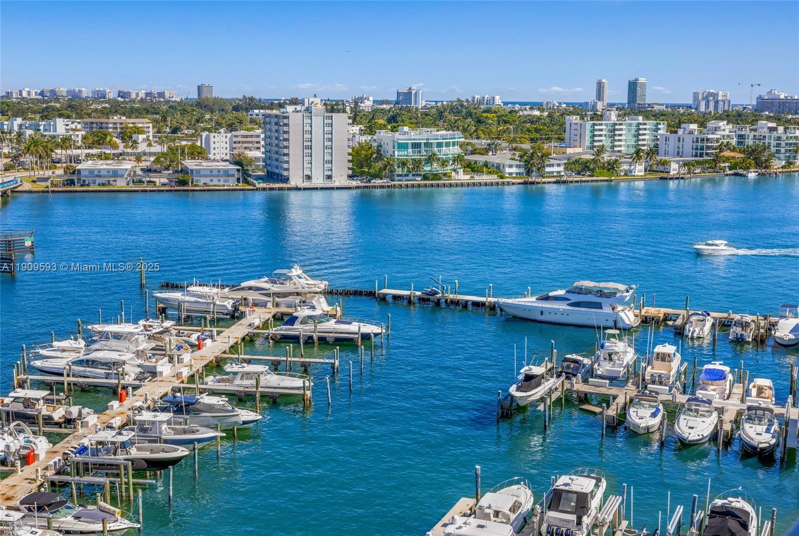 THE GRANDVIEW PALACE COND - Residential