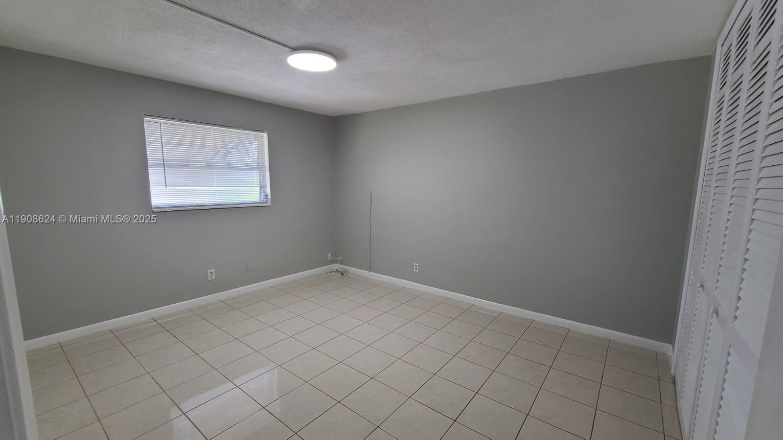 WILEY CONDO APTS INC - Residential Lease