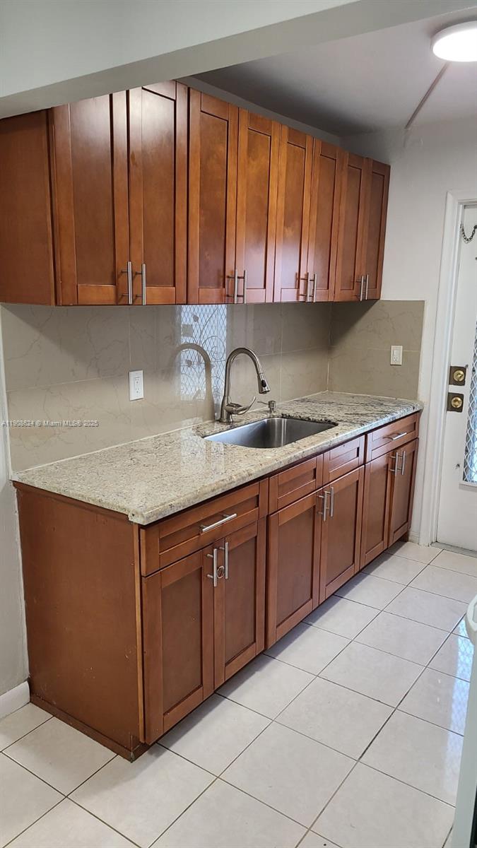 WILEY CONDO APTS INC - Residential Lease