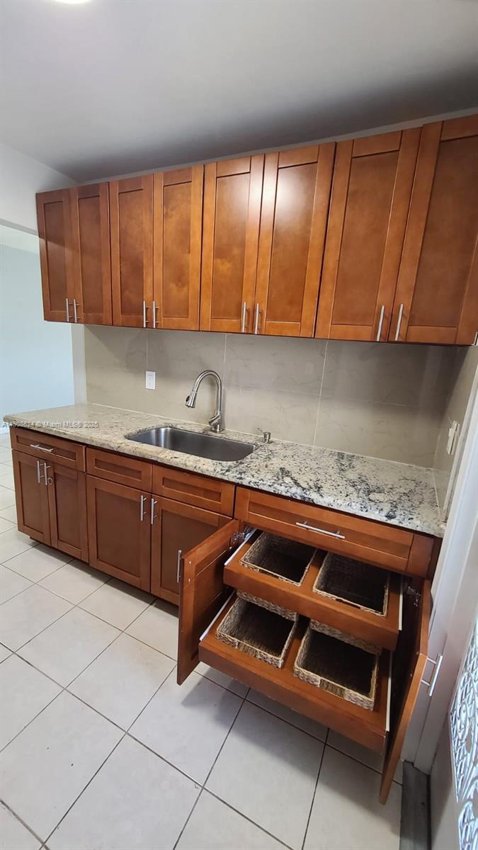 WILEY CONDO APTS INC - Residential Lease