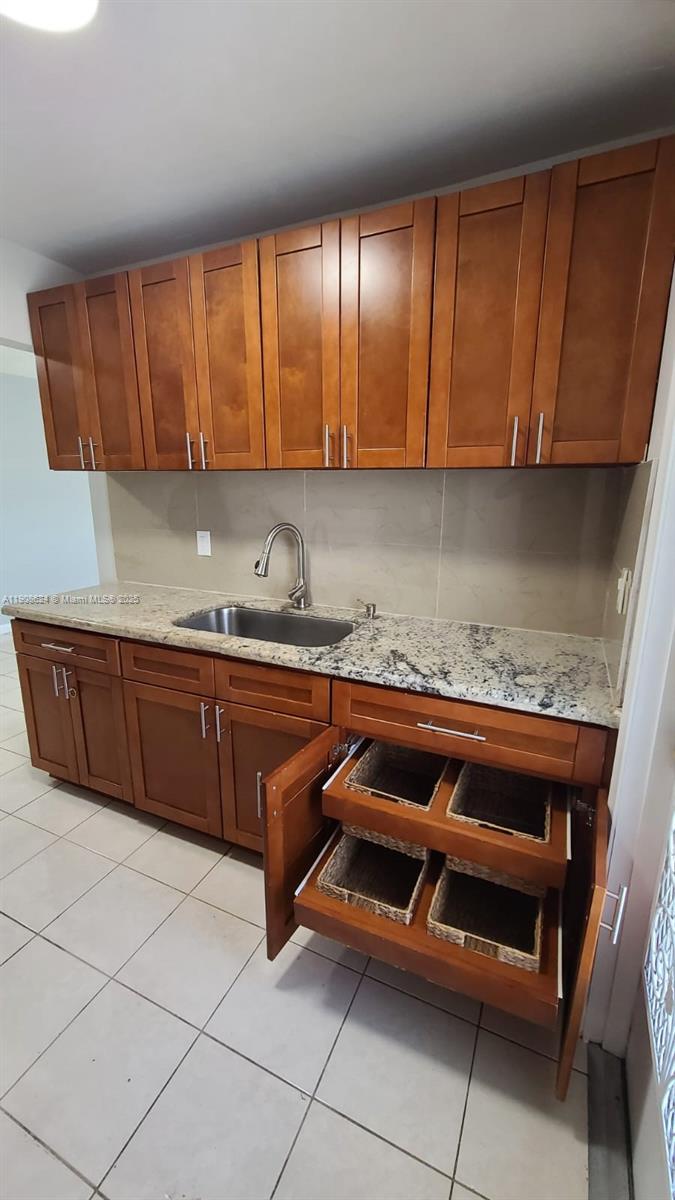 WILEY CONDO APTS INC - Residential Lease