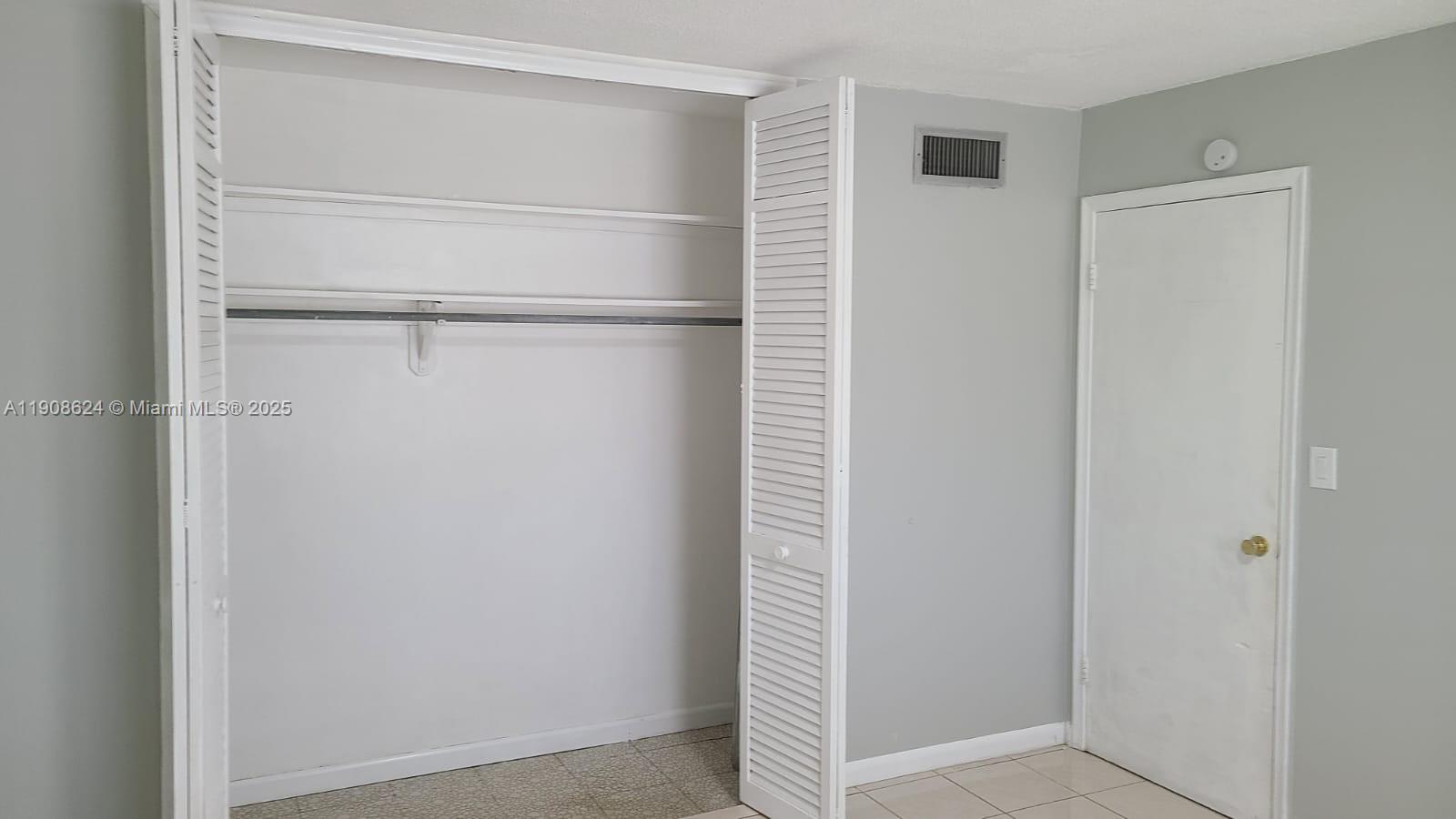 WILEY CONDO APTS INC - Residential Lease