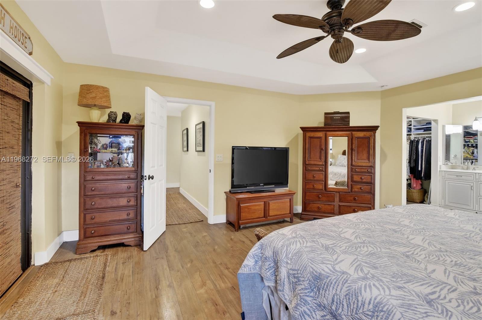 COUNTRY ADDRESS - Residential