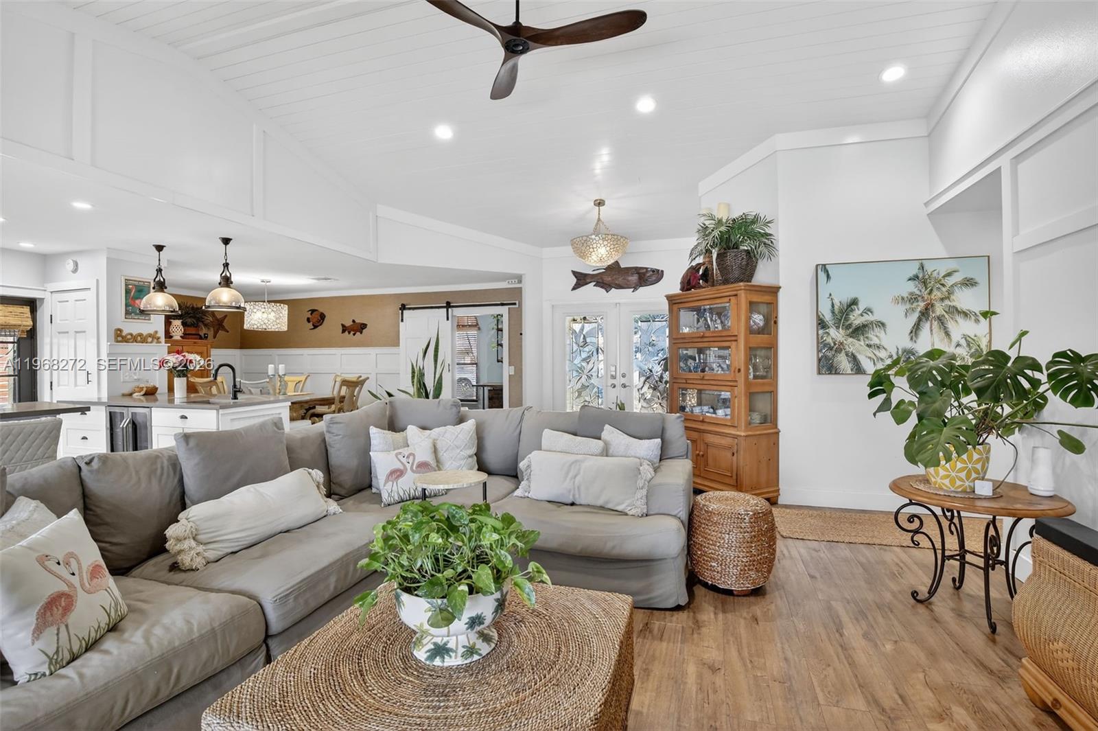 COUNTRY ADDRESS - Residential