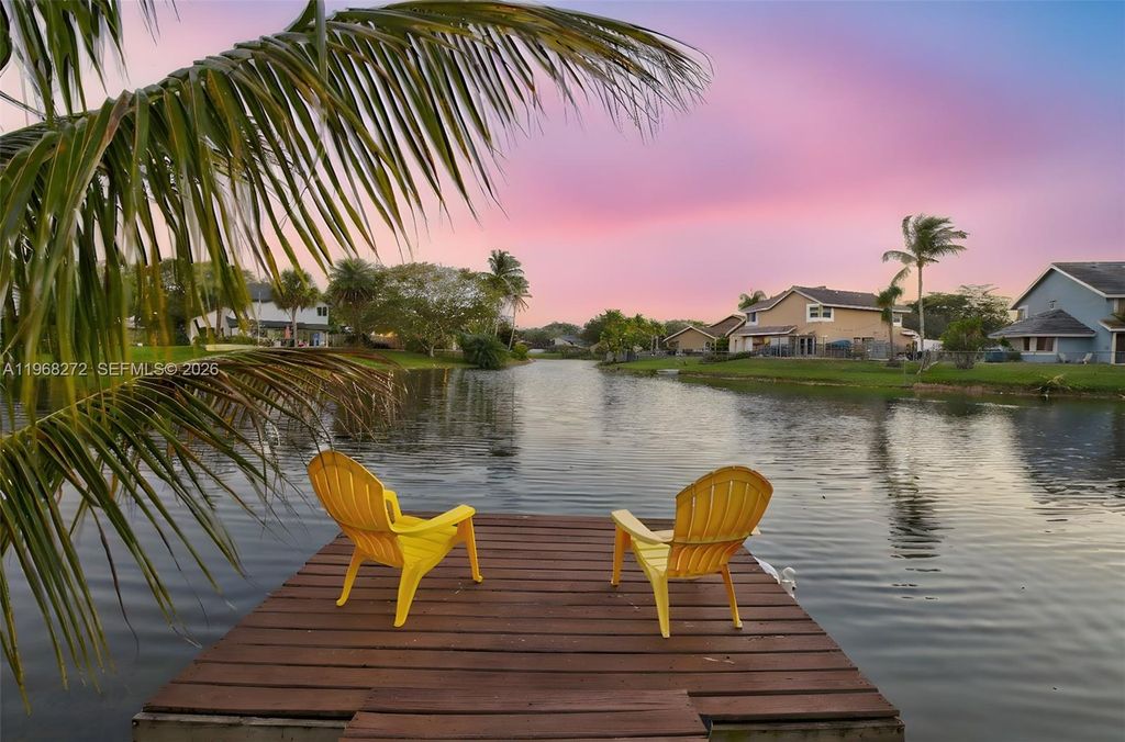 Photo of 8740 SW 56th Pl, Cooper City, FL 33328 (MLS # A11968272)