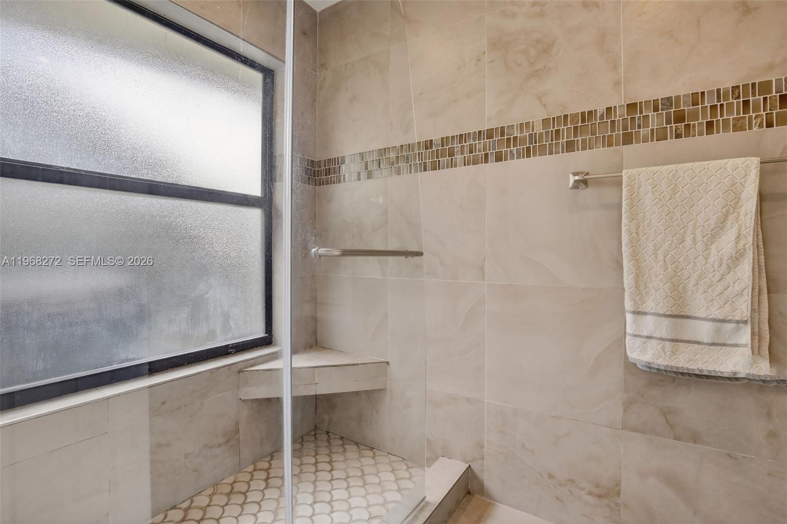 COUNTRY ADDRESS - Residential