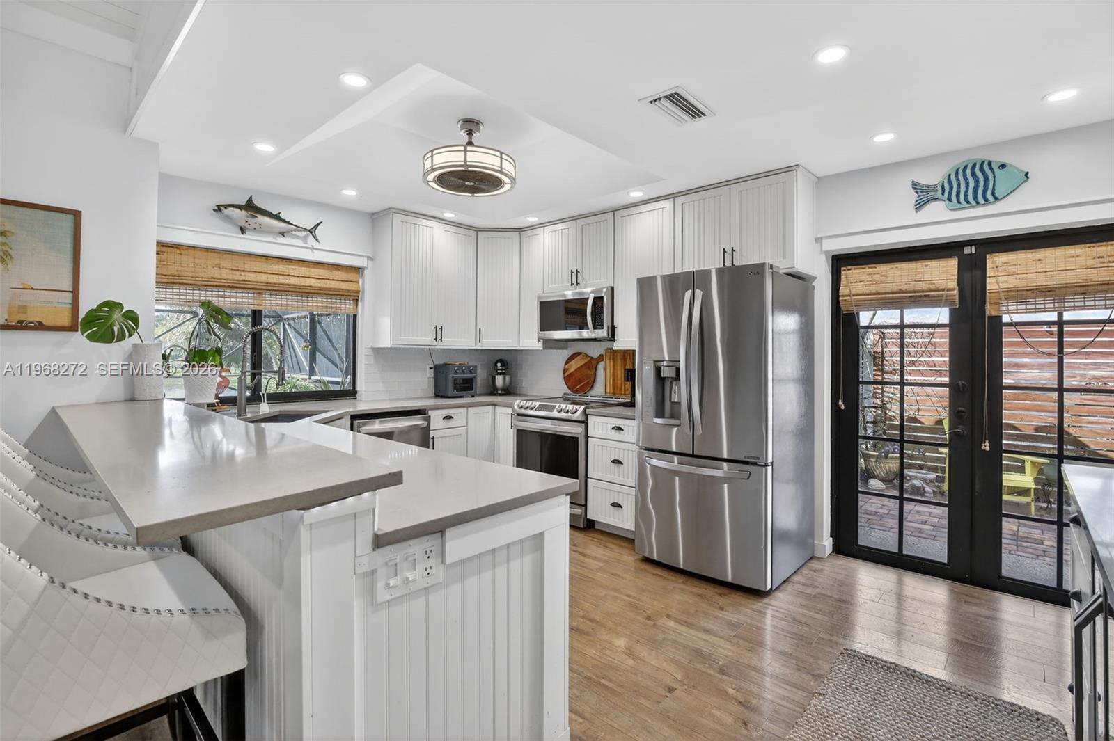 COUNTRY ADDRESS - Residential