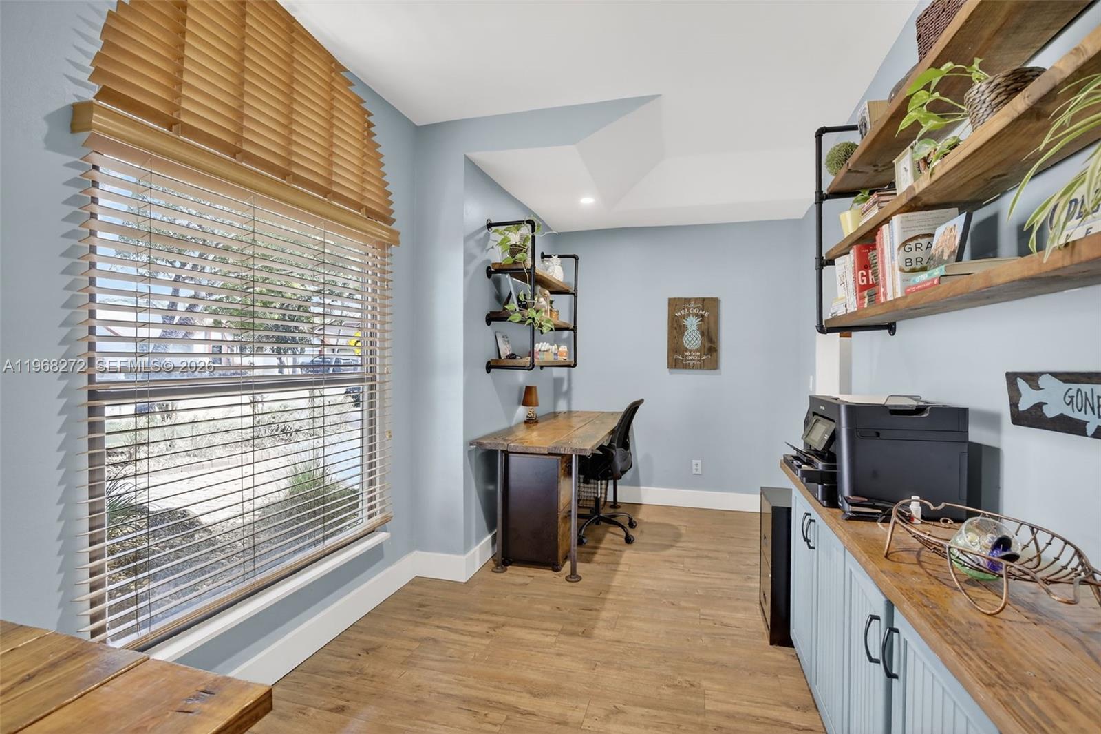 COUNTRY ADDRESS - Residential