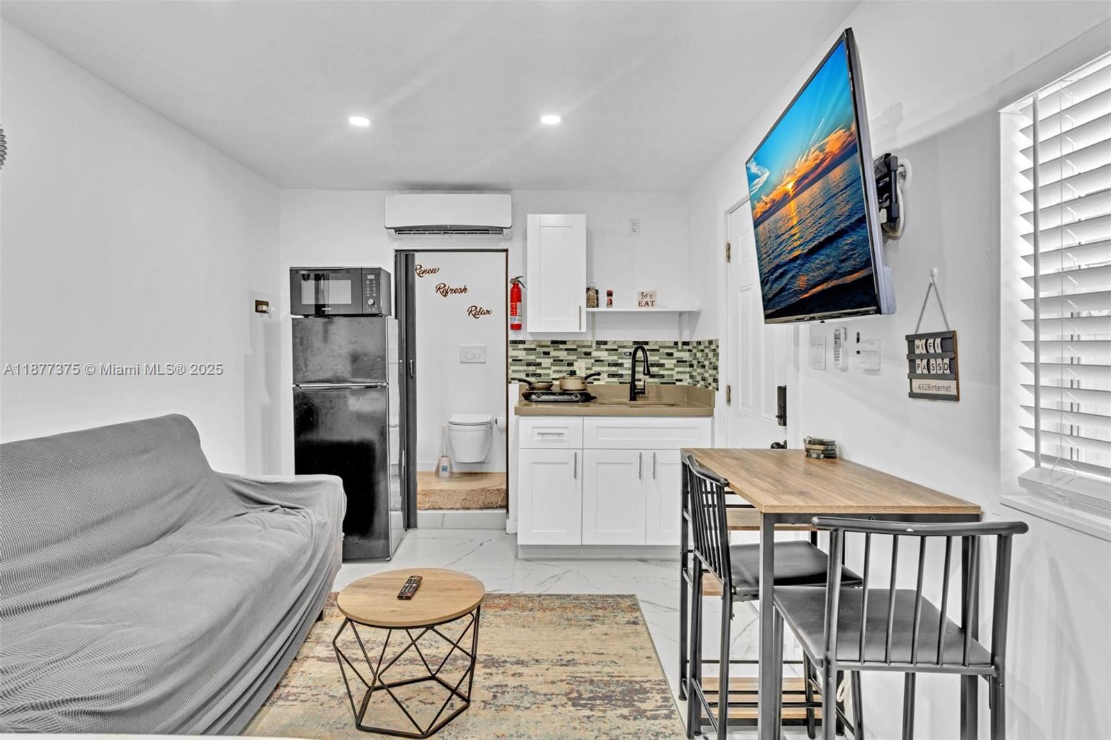 PLAYLAND ISLES - Residential Lease
