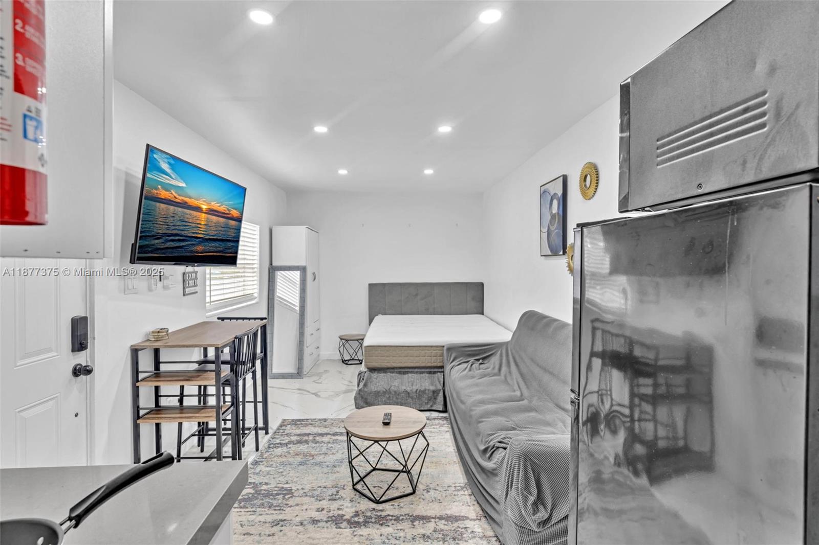 PLAYLAND ISLES - Residential Lease