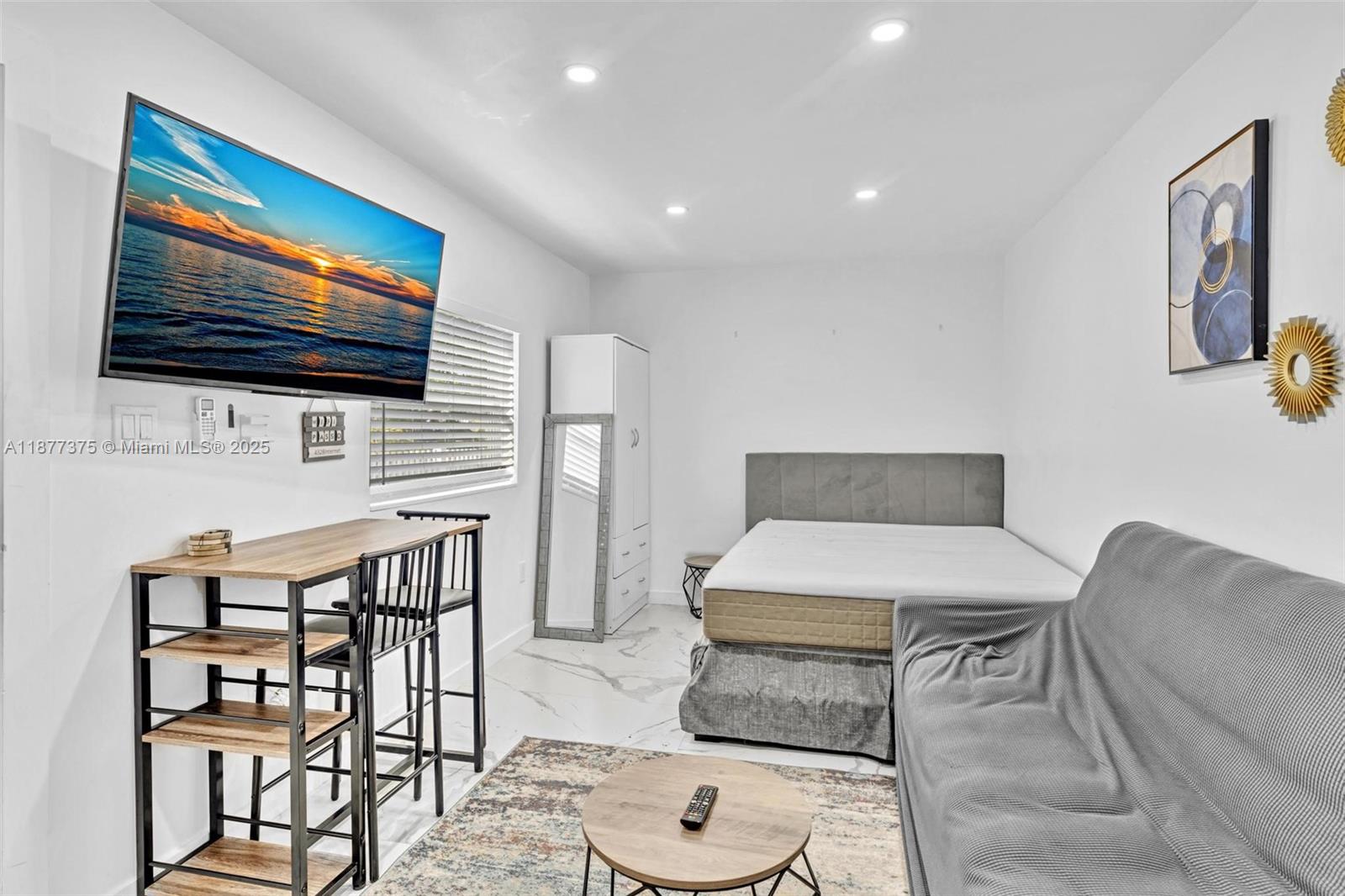 PLAYLAND ISLES - Residential Lease
