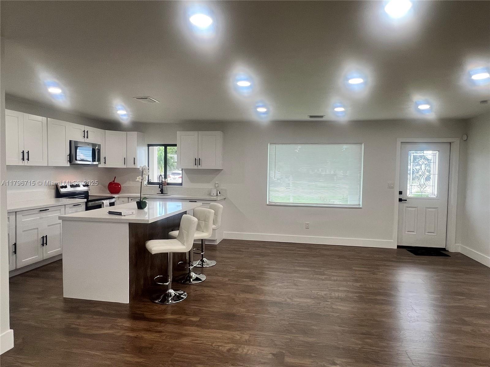 WINDWARD ESTATES SEC 1 - Residential