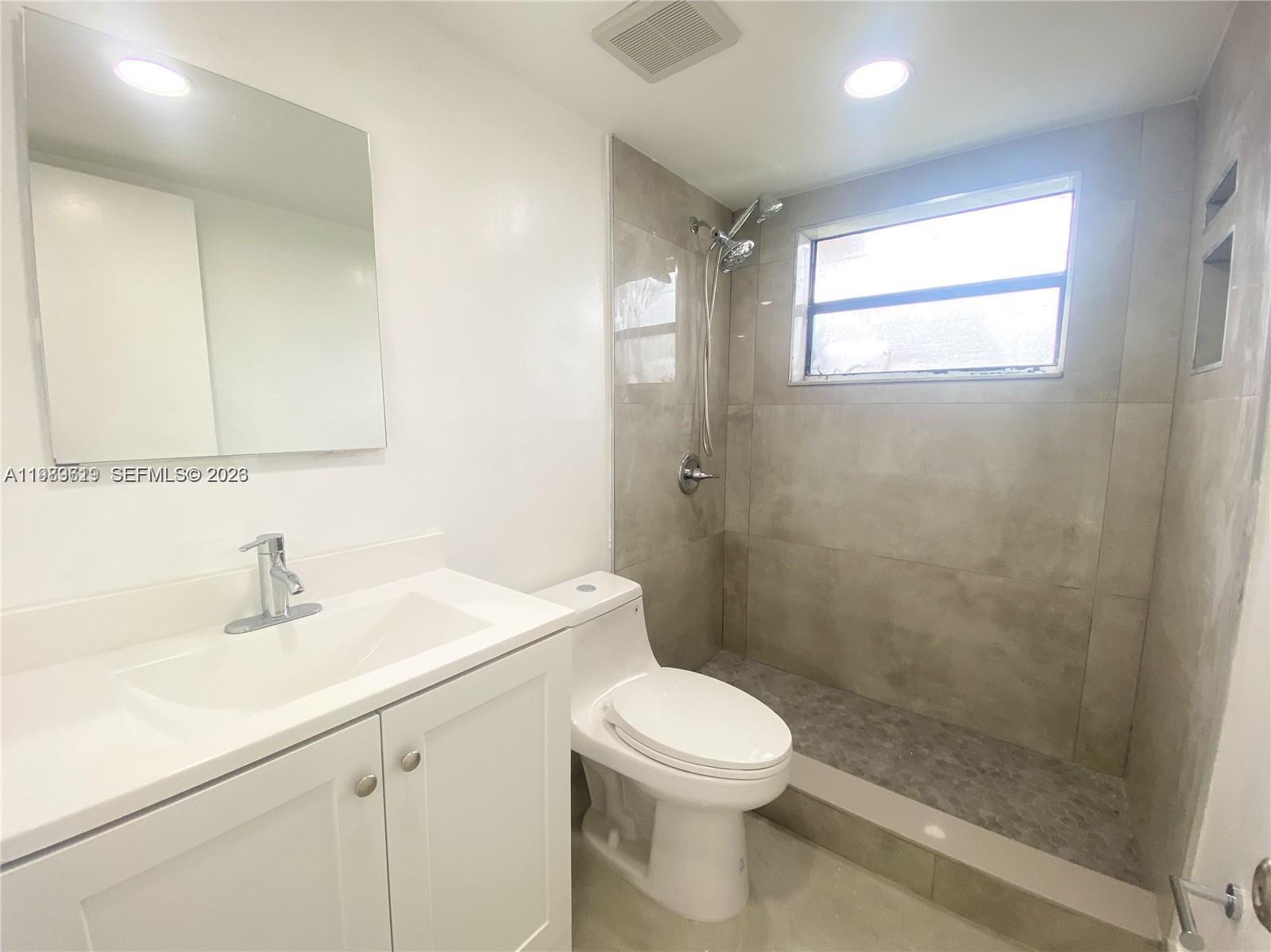 LAGO GRANDE TWO CONDO - Residential Lease